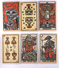 Load image into Gallery viewer, Tarot Del Toro Tarot Cards spread
